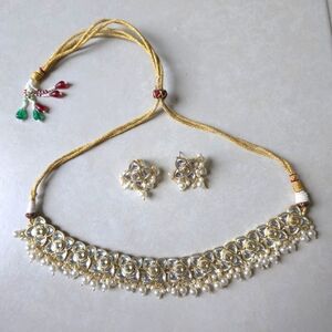 Indian bridal wedding light minimal necklace choker set kundan pearl gold
